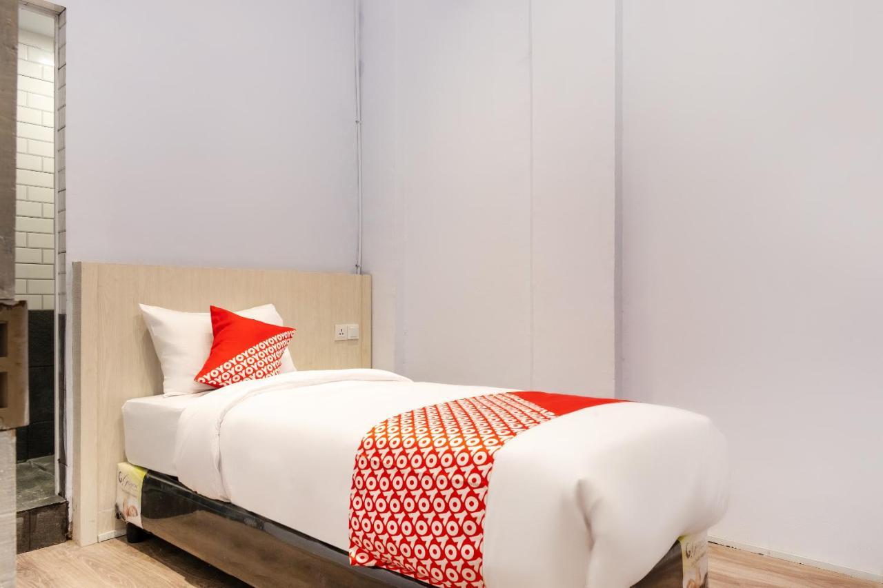 Super Oyo 3150 Theodore Homestay Μεντάν Εξωτερικό φωτογραφία